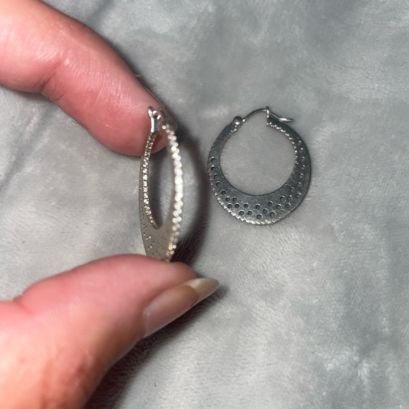 925 sterling silver earrings with real diamonds on half outside & half inside - Picture 15 of 15